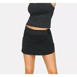 Outdoor Voices Hudson Skort Womens Small Black Activewear Zip Pocket